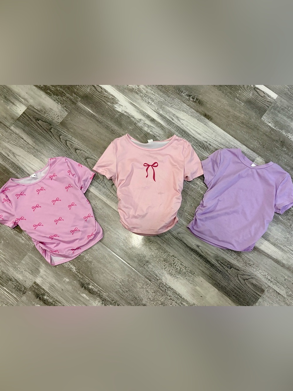 SHEIN Pink Graphic Bow Top